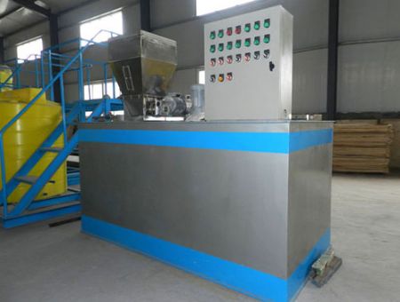 點擊查看詳細信息<br>標題：全自動不銹鋼加藥裝置 閱讀次數：4229